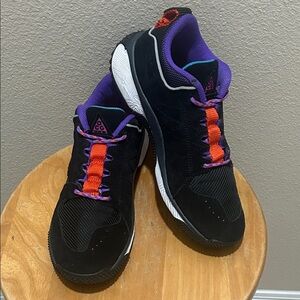 Nike ACG Dog Mountain Black Hyper Grape. AQ0916-001